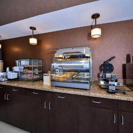 Americas Best Value Inn & Suites Cuero Екстериор снимка