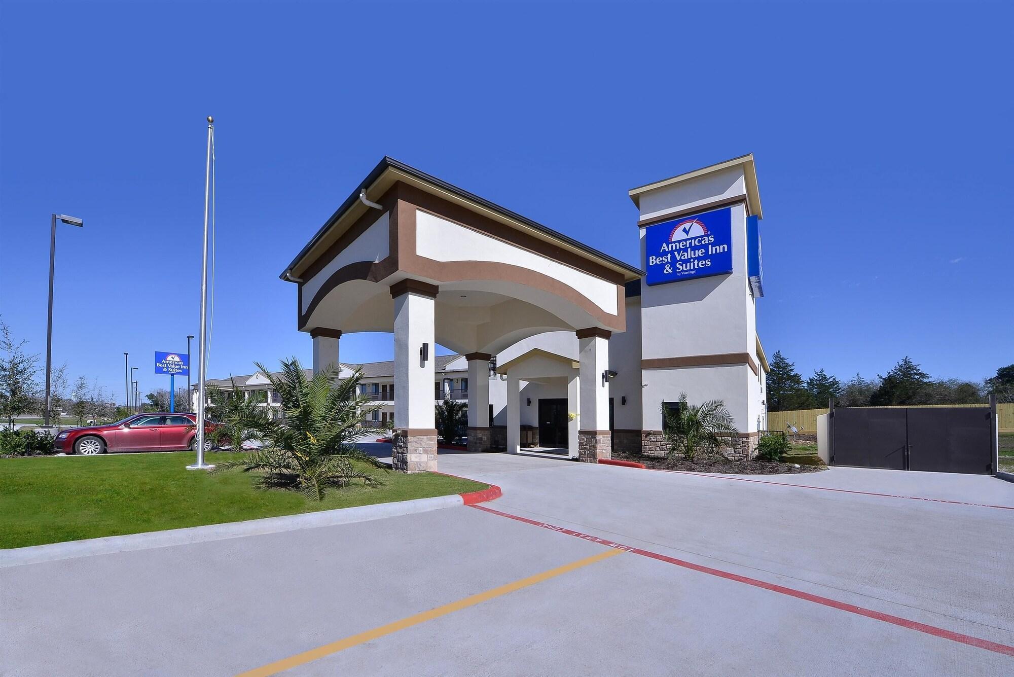 Americas Best Value Inn & Suites Cuero Екстериор снимка
