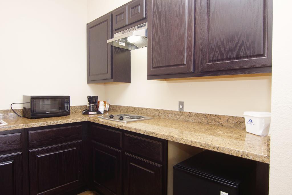 Americas Best Value Inn & Suites Cuero Стая снимка
