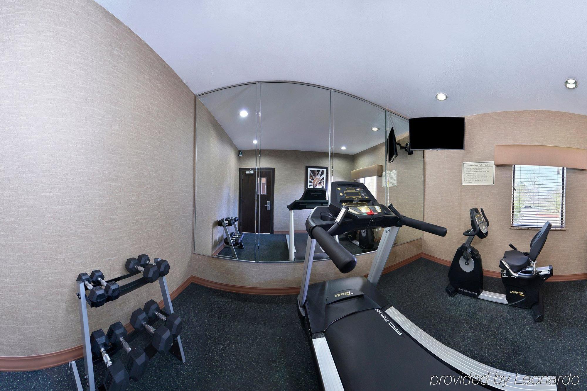 Americas Best Value Inn & Suites Cuero Екстериор снимка